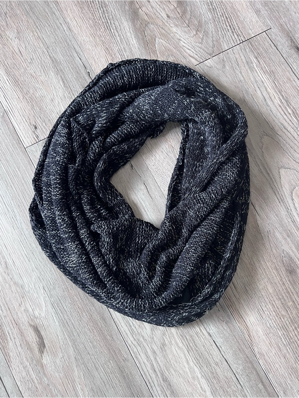 MINKPINK Black & Gray Marled Infinity Scarf